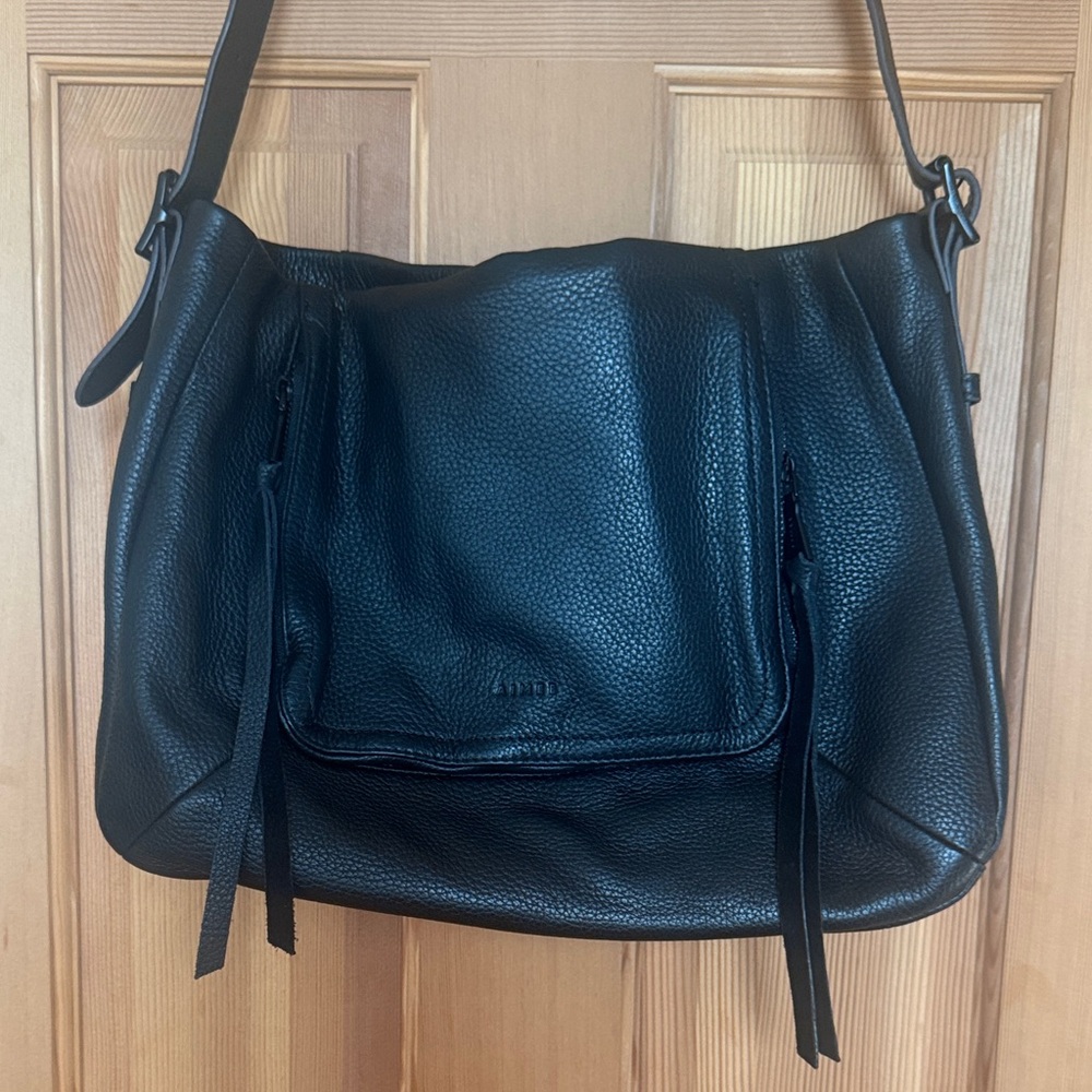 Leather Shoulder Bag in Black - Aimee Kestenberg